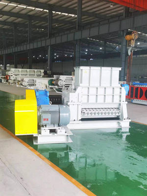 Automatisierte roter Boden-Ineinander greifenziegelstein-Maschine/doppelter gezahnter Walzenbrecher