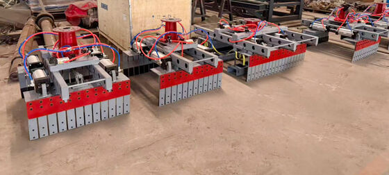 Vollautomatische Roboterbefestigungsvorrichtung für die individuell angefertigte Bausteinstapelmaschine mit einem Gewicht von 520 kg