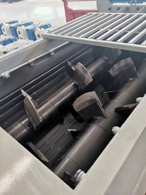 50-65 M3/h Twin Shaft Paddle Mixer mit 90 oder 110 kW Leistung und 380V 50Hz für das industrielle Mischen