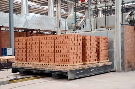 Automatischer refraktärer Clay Brick Tunnel Kiln Technology fertigte besonders an