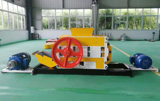 Energiesparende Clay Brick Production Line High-Geschwindigkeits-Walzenbrecher-Maschine