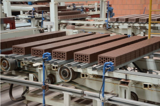 Kundenspezifisches automatisches Be- und Entladungs-System 220V 380V für das Produzieren von Bodenfliesen