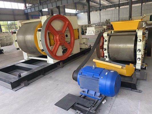 BBT-Mineral-Verarbeitungs-Ausrüstungs-Doppelscheibe-Hammermühle-Zerkleinerungsmaschine fertigte besonders an
