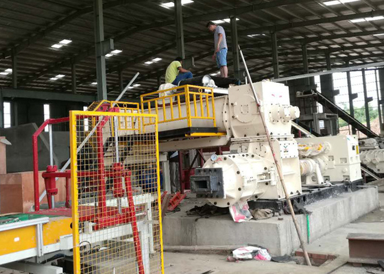 Vakuumextruder im Lehmziegelstein, der Gestaltungsverdrängungsmaschinerie der Fabrik herstellt