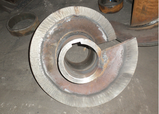 Kundengebundener Ziegelstein, der Maschinerie Teile Extruder-Maschinen-Schraube staubsaugen lässt