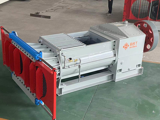 Industrieller roter Backstein, der Maschinen-Front Grid Mixer 90-130 t-/hkapazität macht