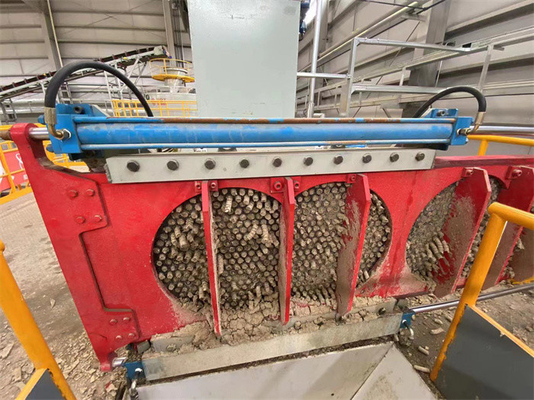 Maschinen zum Mischen von roten Ziegelsteinen, Blöcken, Maschinen zum Mischen von Autoschalen, Filter, Doppelschachtmaschinen für die Verarbeitung von Tonmaterial