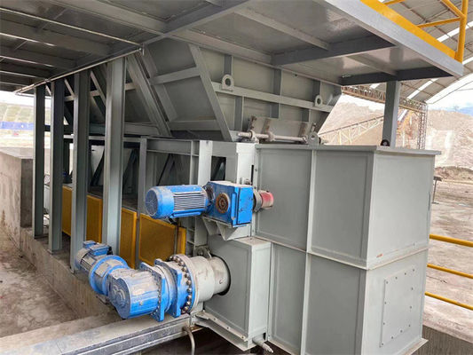 Vollautomatische Maschine zur Herstellung von Lehmsteinen mit 7,5 kW Leistung