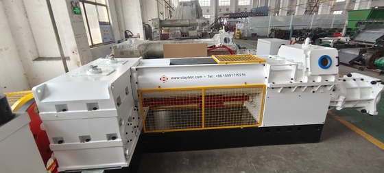 High Moisture Content Clay Brick Vacuum Extruder Machinery With Max Extruding Pressure 2.2mpa (Hoher Feuchtigkeitsgehalt) Die Maschine ist mit einem Maximaldruck von 2,2mpa versehen.