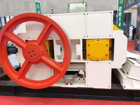 Maschinen für die Verarbeitung von Rohstoffen